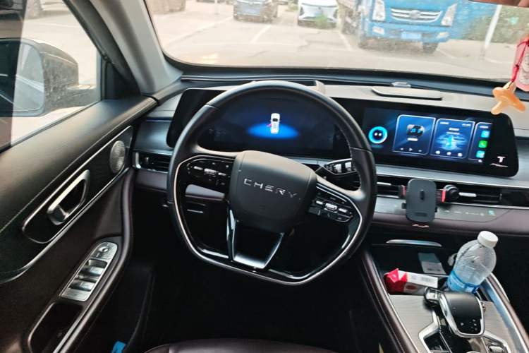 Used Chery Tiggo 8 PRO 2022 290T Two-Wheel Drive Haohan Edition 5 Seats Steering Wheel