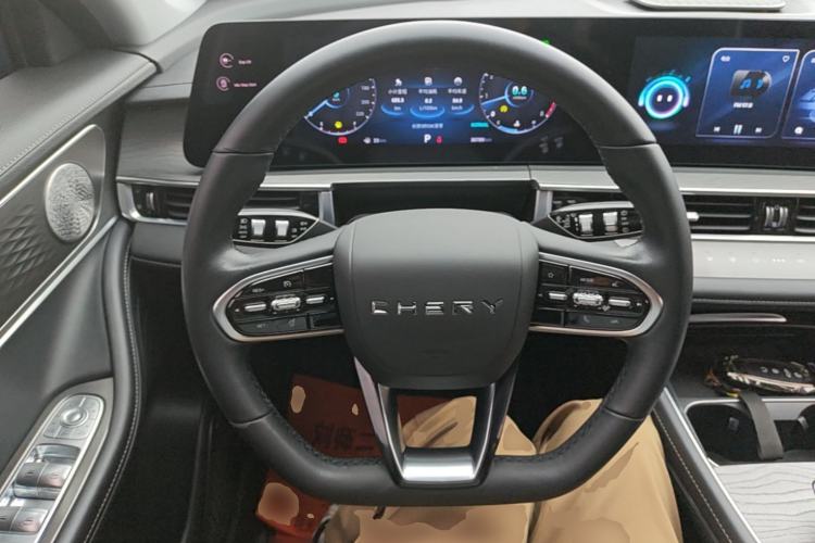 Used Chery Tiggo 8 PRO 2022 290T Two-Wheel Drive Sky Dome Edition 5 Seats Steering Wheel