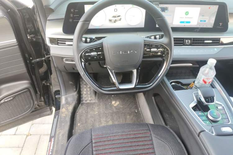Used Chery Tiggo 8 PRO 2022 290T Two-Wheel Drive Sky Dome Edition 5 Seats Steering Wheel