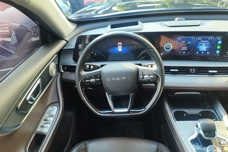 Used Chery Tiggo 8 PRO 2022 390T Two-Wheel Drive Vast Edition 5 Seats Steering Wheel