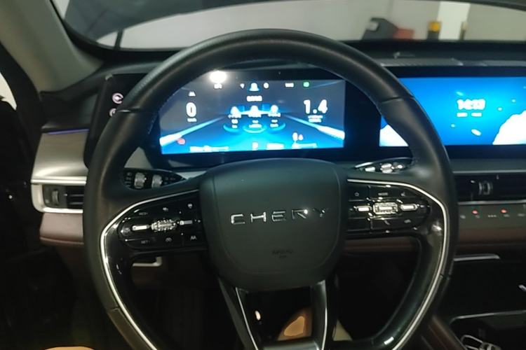 Used Chery Tiggo 8 PRO 2022 290T Two-Wheel Drive Haohan Edition 5 Seats Steering Wheel