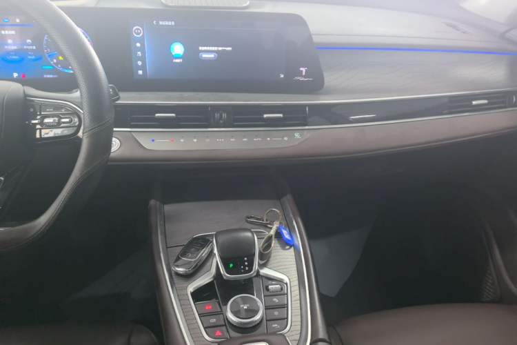 Used Chery Tiggo 8 PRO 2022 390T Two-Wheel Drive Vast Edition 5 Seats Audio And AC Panel