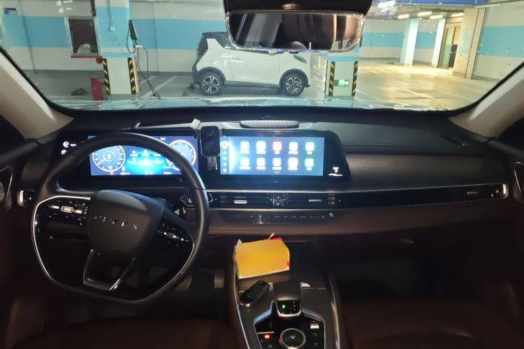 Used Chery Tiggo 8 PRO 2022 290T Two-Wheel Drive Haohan Edition 5 Seats Center Console