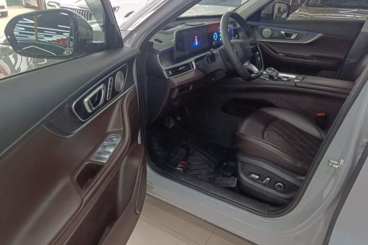 Used Chery Tiggo 8 PRO 2022 290T Two-Wheel Drive Haohan Edition 5 Seats Driver Seat