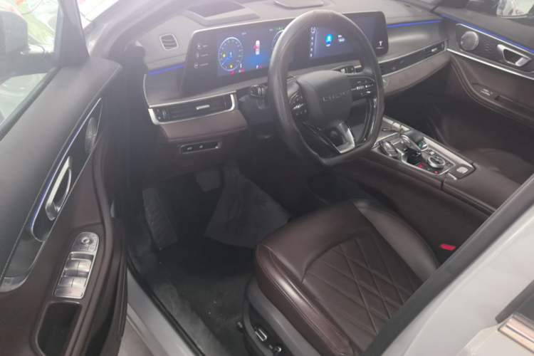 Used Chery Tiggo 8 PRO 2022 390T Two-Wheel Drive Vast Edition 5 Seats Driver Seat
