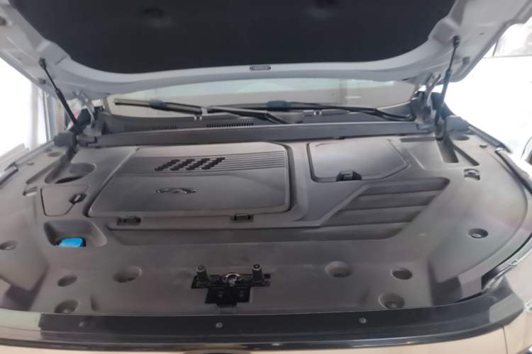 Used Chery Tiggo 8 PRO 2022 290T Two-Wheel Drive Haohan Edition 7 Seats Engine Bay