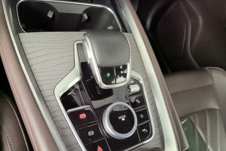 Used Chery Tiggo 8 PRO 2022 290T Two-Wheel Drive Haohan Edition 7 Seats Gear Lever