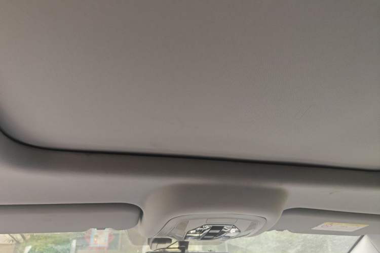 Used Chery Tiggo 8 PRO 2022 290T Two-Wheel Drive Sky Dome Edition 7 Seats Headliner