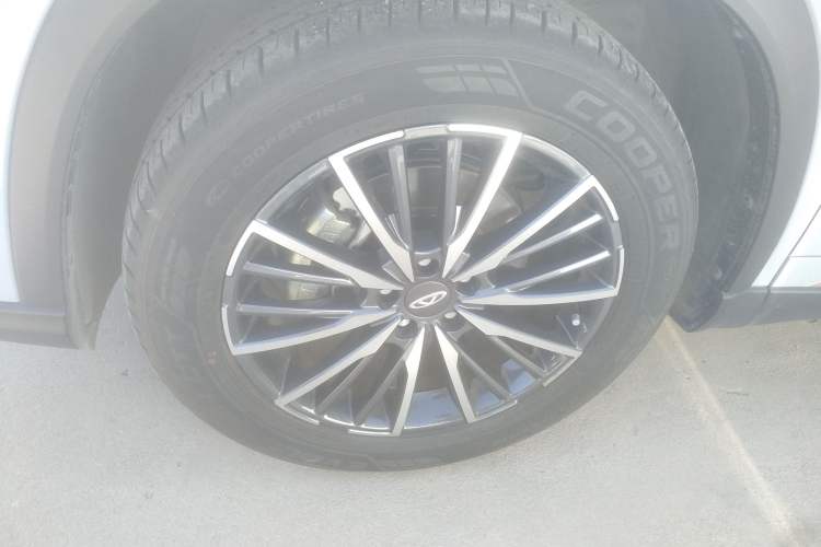 Used Chery Tiggo 8 PRO 2022 290T Two-Wheel Drive Haohan Edition 5 Seats Left Front Wheel Hub