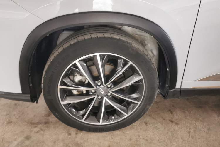 Used Chery Tiggo 8 PRO 2022 390T Four-Wheel Drive Storm Edition 5 Seats Left Front Wheel Hub