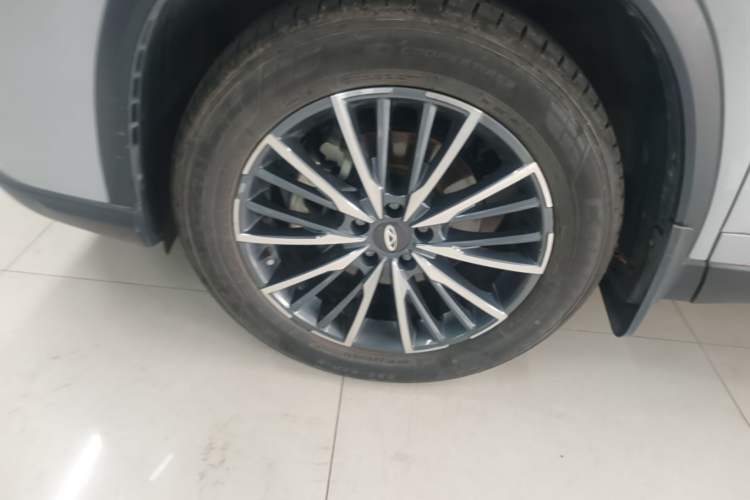 Used Chery Tiggo 8 PRO 2022 290T Two-Wheel Drive Haohan Edition 5 Seats Left Front Wheel Hub