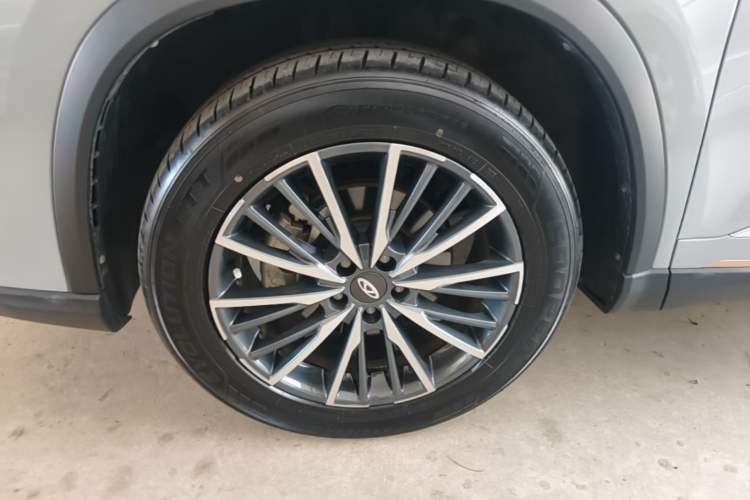 Used Chery Tiggo 8 PRO 2022 290T Two-Wheel Drive Haohan Edition 7 Seats Left Front Wheel Hub