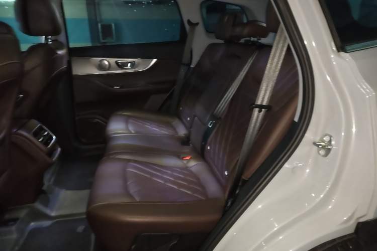 Used Chery Tiggo 8 PRO 2022 290T Two-Wheel Drive Haohan Edition 5 Seats Left Rear Seat