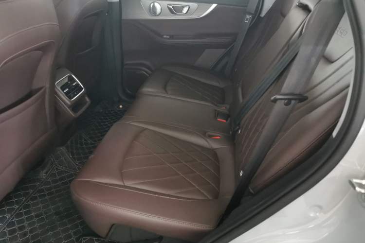 Used Chery Tiggo 8 PRO 2022 390T Four-Wheel Drive Storm Edition 5 Seats Left Rear Seat