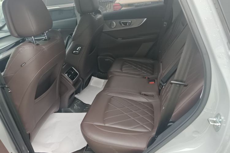 Used Chery Tiggo 8 PRO 2022 290T Two-Wheel Drive Haohan Edition 7 Seats Left Rear Seat