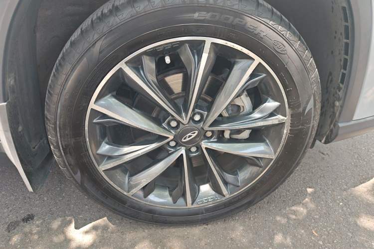 Used Chery Tiggo 8 PRO 2022 390T Four-Wheel Drive Storm Edition 5 Seats Right Front Wheel Hub