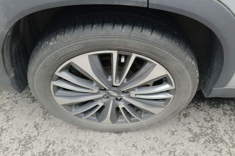 Used Chery Tiggo 8 PRO 2022 390T All-Wheel-Drive Ocean Edition 5 Seats Right Rear Wheel Hub