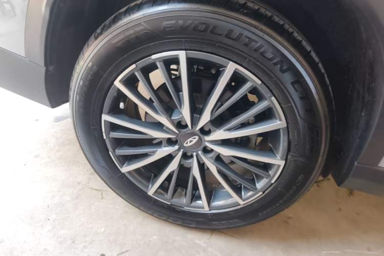 Used Chery Tiggo 8 PRO 2022 290T Two-Wheel Drive Haohan Edition 7 Seats Right Rear Wheel Hub