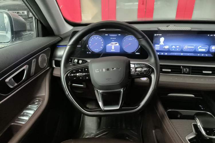 Used Chery Tiggo 8 PRO 2022 290T Two-Wheel Drive Haohan Edition 7 Seats Steering Wheel