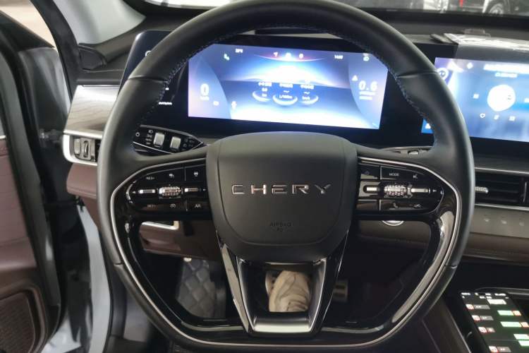 Used Chery Tiggo 8 PRO 2022 390T Four-Wheel Drive Storm Edition 5 Seats Steering Wheel