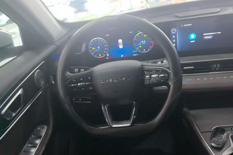 Used Chery Tiggo 8 PRO 2022 390T Two-Wheel Drive Vast Edition 5 Seats Steering Wheel