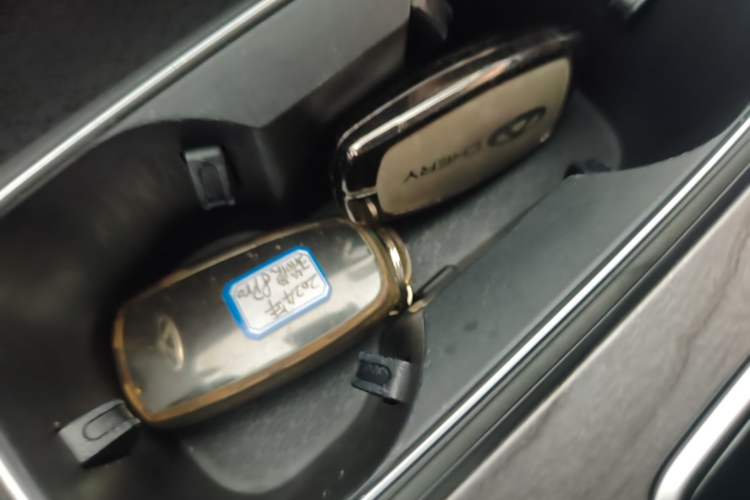 Used Chery Tiggo 8 PRO 2022 290T Two-Wheel Drive Haohan Edition 7 Seats Vehicle Key