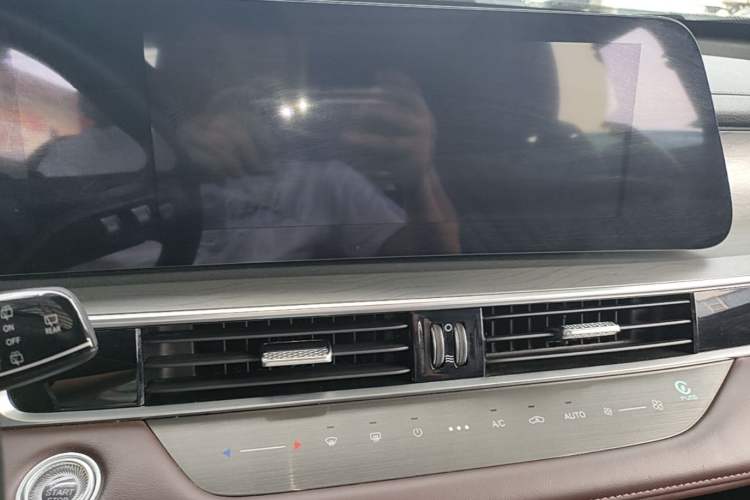Used Chery Tiggo 8 PRO 2022 290T Two-Wheel Drive Haohan Edition 5 Seats Audio And AC Panel
