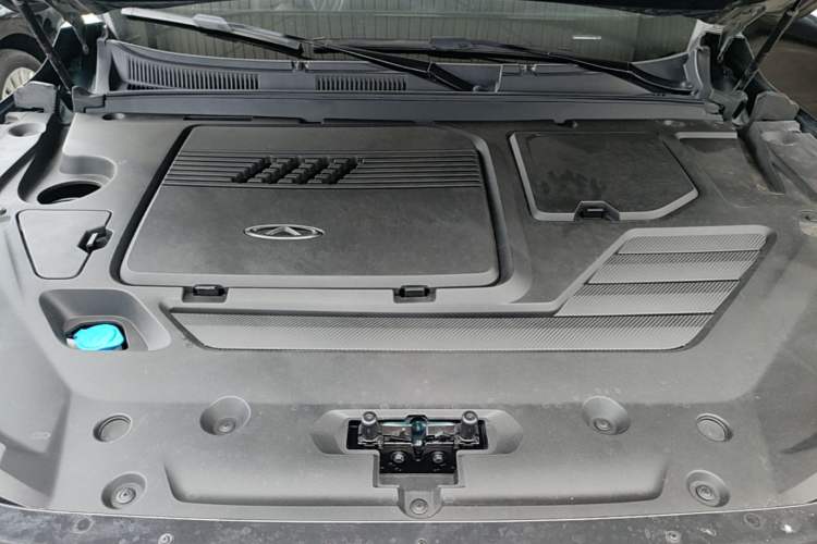Used Chery Tiggo 8 PRO 2022 290T Two-Wheel Drive Haohan Edition 5 Seats Engine Bay