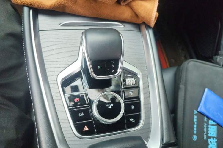 Used Chery Tiggo 8 PRO 2022 390T Two-Wheel Drive Vast Edition 5 Seats Gear Lever