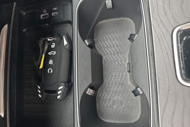 Used Chery Tiggo 8 PRO 2022 290T Two-Wheel Drive Sky Dome Edition 5 Seats Interior 1