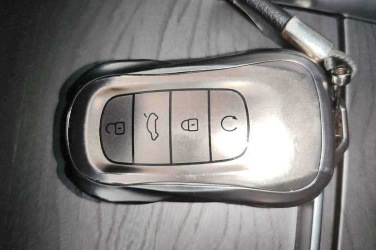 Used Chery Tiggo 8 PRO 2022 290T Two-Wheel Drive Sky Dome Edition 5 Seats Interior 1