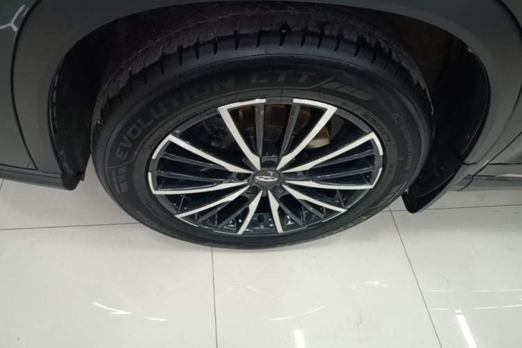 Used Chery Tiggo 8 PRO 2022 290T Two-Wheel Drive Haohan Edition 5 Seats Left Front Wheel Hub