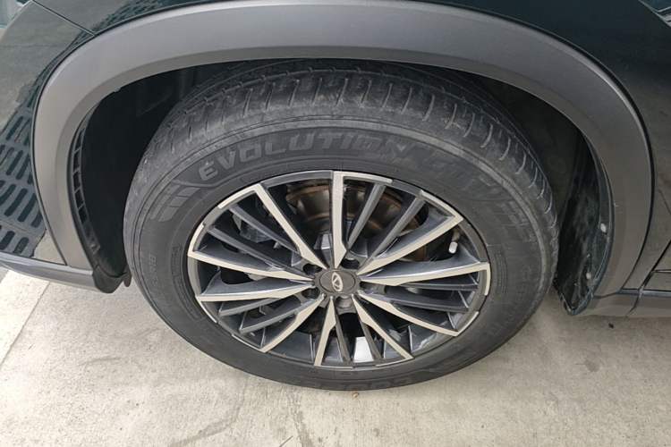 Used Chery Tiggo 8 PRO 2022 290T Two-Wheel Drive Haohan Edition 5 Seats Left Front Wheel Hub