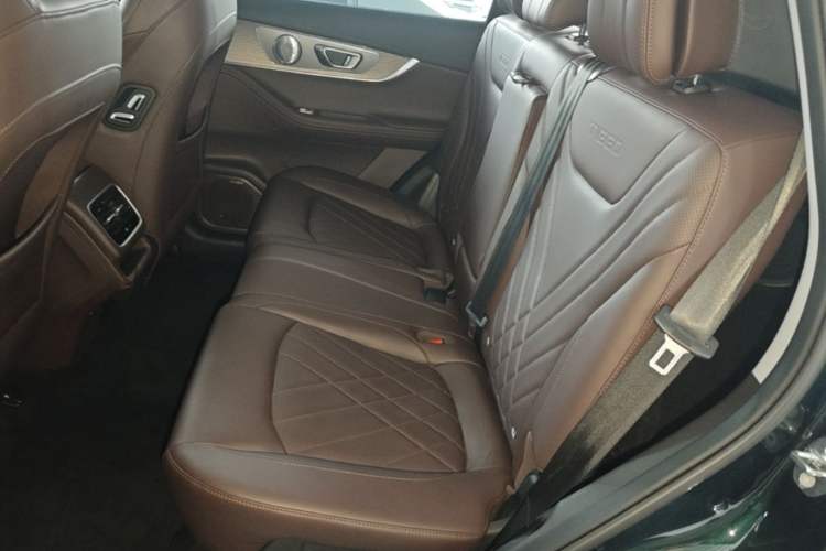 Used Chery Tiggo 8 PRO 2022 290T Two-Wheel Drive Haohan Edition 5 Seats Left Rear Seat