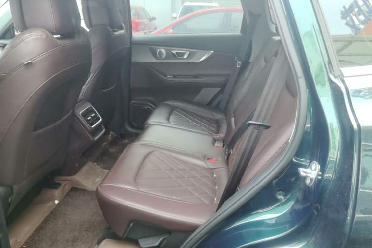 Used Chery Tiggo 8 PRO 2022 290T Two-Wheel Drive Haohan Edition 5 Seats Left Rear Seat