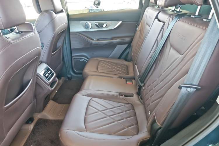 Used Chery Tiggo 8 PRO 2022 390T Two-Wheel Drive Haohan Edition 7-Seater Left Rear Seat