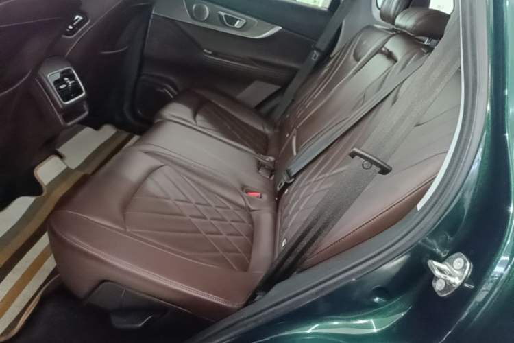 Used Chery Tiggo 8 PRO 2022 290T Two-Wheel Drive Haohan Edition 5 Seats Left Rear Seat
