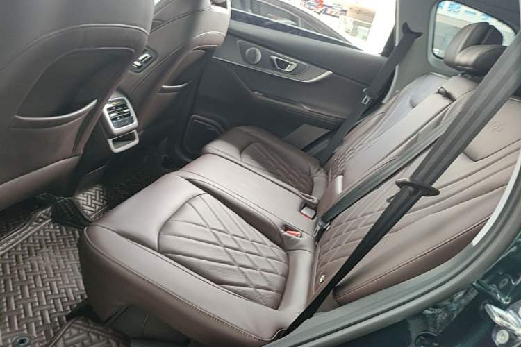 Used Chery Tiggo 8 PRO 2022 290T Two-Wheel Drive Haohan Edition 5 Seats Left Rear Seat