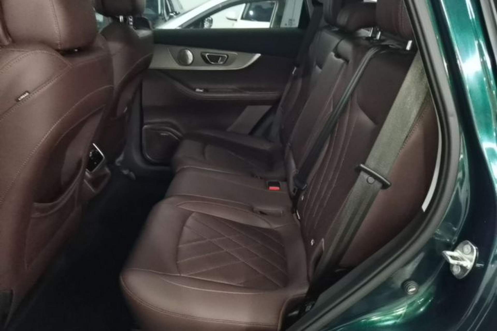 Used Chery Tiggo 8 PRO 2022 390T All-Wheel-Drive Vast Edition 7 Seats Left Rear Seat