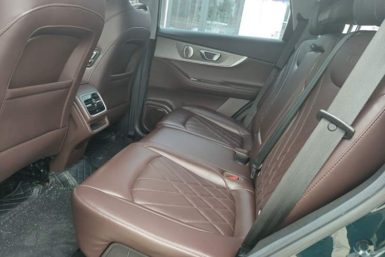 Used Chery Tiggo 8 PRO 2022 290T Two-Wheel Drive Haohan Edition 5 Seats Left Rear Seat