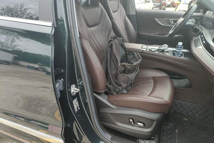 Used Chery Tiggo 8 PRO 2022 290T Two-Wheel Drive Haohan Edition 5 Seats Right Front Seat