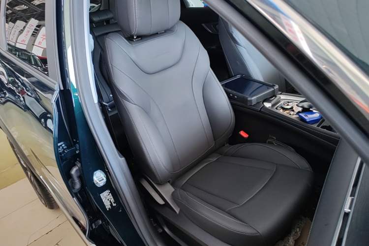 Used Chery Tiggo 8 PRO 2022 290T Two-Wheel Drive Sky Dome Edition 5 Seats Right Front Seat