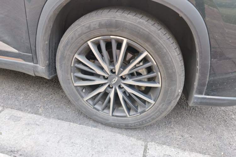 Used Chery Tiggo 8 PRO 2022 290T Two-Wheel Drive Haohan Edition 7 Seats Right Front Wheel Hub