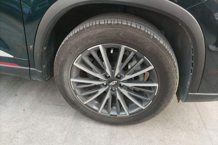 Used Chery Tiggo 8 PRO 2022 290T Two-Wheel Drive Sky Dome Edition 5 Seats Right Front Wheel Hub