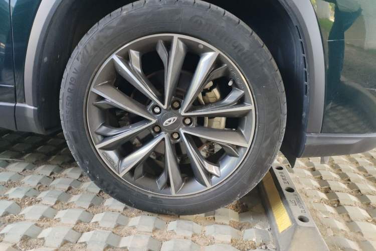 Used Chery Tiggo 8 PRO 2022 290T Two-Wheel Drive Storm Edition 5 Seats Right Front Wheel Hub