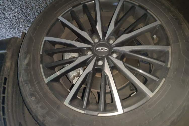 Used Chery Tiggo 8 PRO 2022 290T Two-Wheel Drive Haohan Edition 7 Seats Right Front Wheel Hub