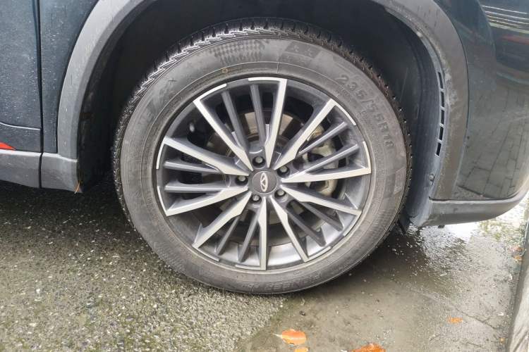 Used Chery Tiggo 8 PRO 2022 390T Two-Wheel Drive Vast Edition 5 Seats Right Front Wheel Hub
