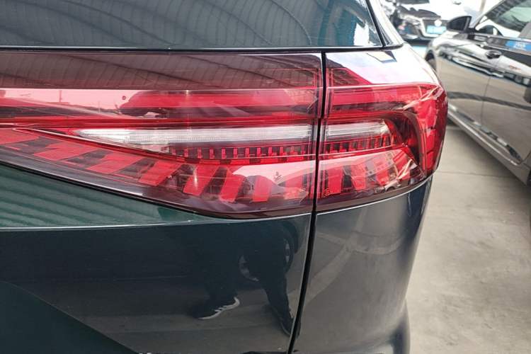Used Chery Tiggo 8 PRO 2022 290T Two-Wheel Drive Haohan Edition 5 Seats Right Rear Taillight