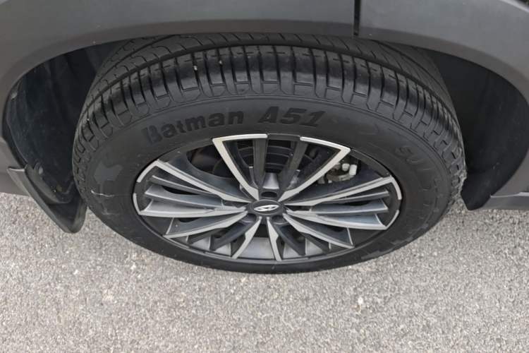 Used Chery Tiggo 8 PRO 2022 290T Two-Wheel Drive Sky Dome Edition 5 Seats Right Rear Wheel Hub