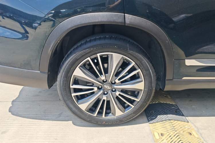 Used Chery Tiggo 8 PRO 2022 390T Two-Wheel Drive Haohan Edition 7-Seater Right Rear Wheel Hub